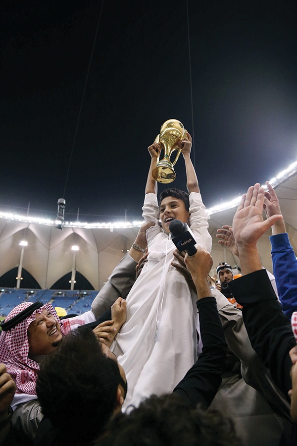 بعد 344 يوما .. فيصل يفي لتركي