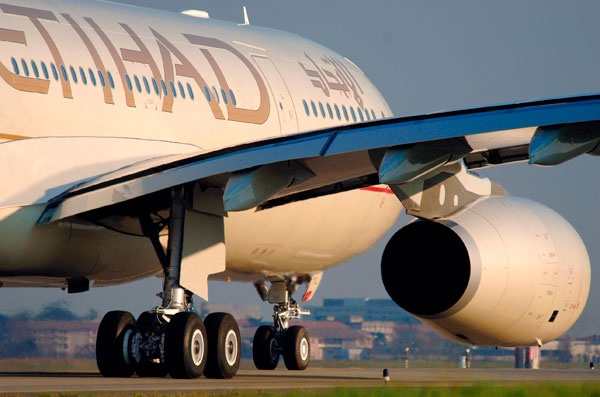 لوفتهانزا الألمانية تطالب بوقف صفقة التحالف بين أليتاليا الإيطالية وطيران الاتحاد الإماراتية