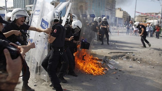 متظاهرو تركيا يقيمون دعوى قضائية دعوى ضد الحكومة