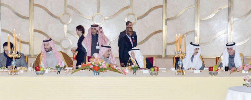 ولي العهد يبحث العلاقات الثنائية مع وزير الدفاع الصيني