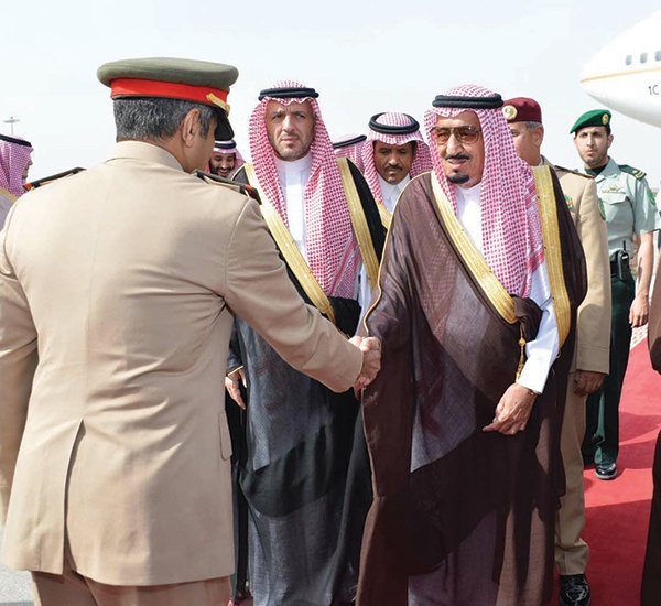 ولي العهد يصل الرياض قادما من الكويت