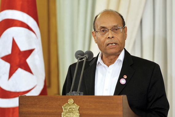 الرئيس التونسي يخفض راتبه إلى الثلث