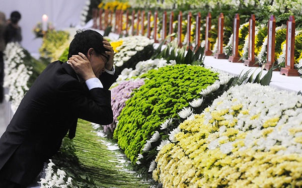 ارتفاع حصيلة ضحايا العبارة الكورية إلى 159 شخصا