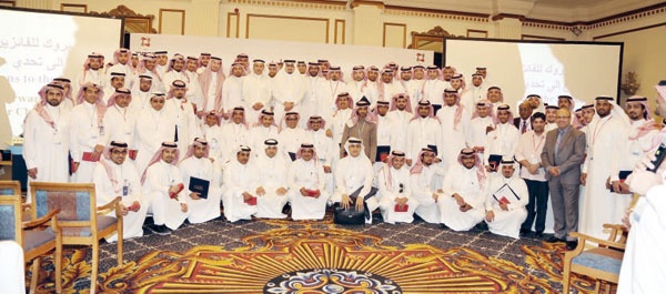 «العربي الوطني» يبدأ المرحلة الثانية من برنامج «الموظفين الواعدين»
