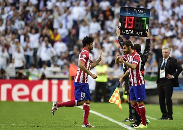 قصة مصورة : ريال مدريد يحقق "العاشرة"
