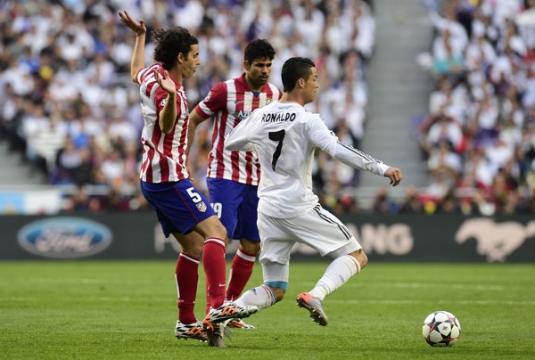 قصة مصورة : ريال مدريد يحقق "العاشرة"