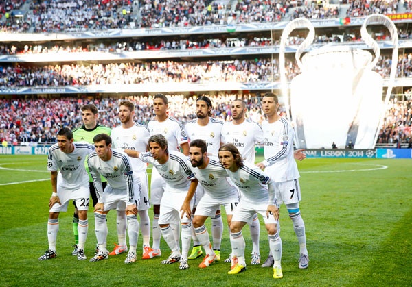 قصة مصورة : ريال مدريد يحقق "العاشرة"