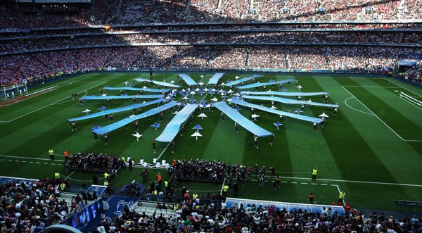 قصة مصورة : ريال مدريد يحقق "العاشرة"