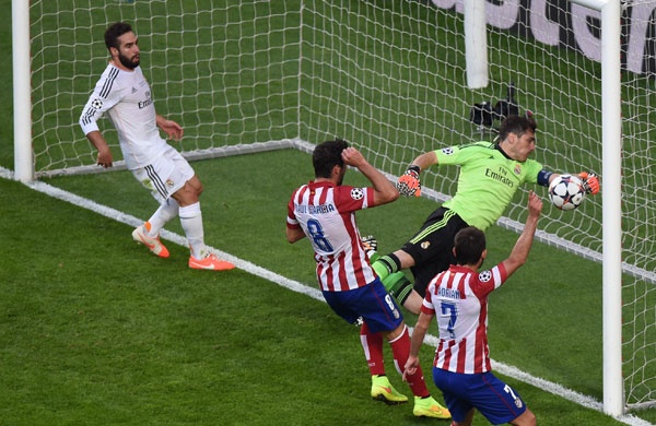 قصة مصورة : ريال مدريد يحقق "العاشرة"