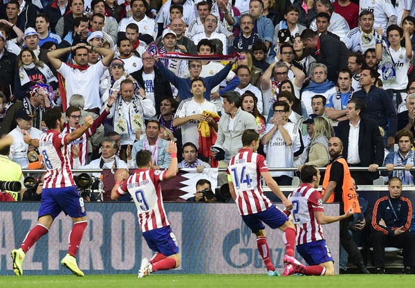 قصة مصورة : ريال مدريد يحقق "العاشرة"