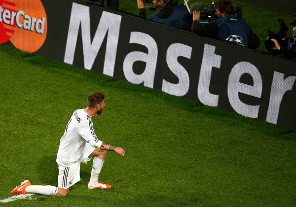 قصة مصورة : ريال مدريد يحقق "العاشرة"