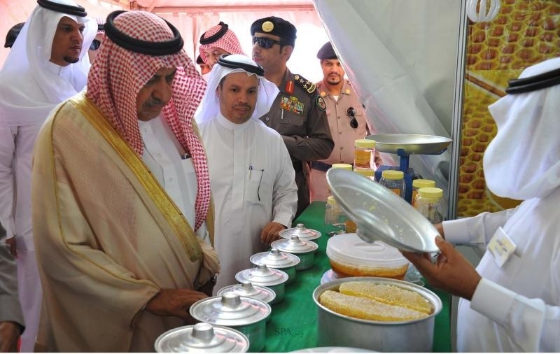 قصة مصورة: افتتاح مهرجان العسل في الطائف