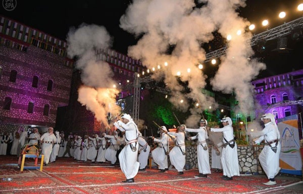 رئيس الهيئة العامة للسياحة والآثار يدشن فعاليات مهرجان النماص الصيفي