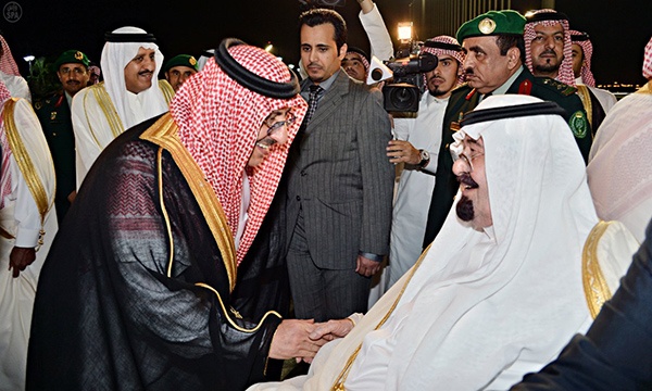 خادم الحرمين الشريفين يصل جدة قادماً من القاهرة