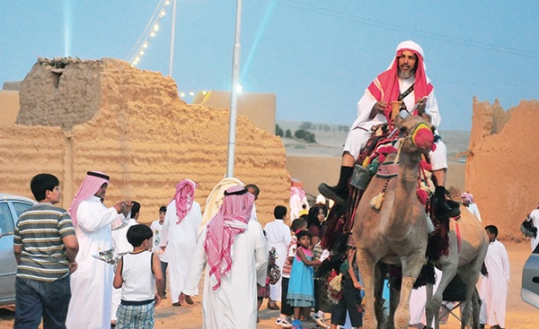المهرجانات السياحية متنفس لكبار السن واستعادة لذكرياتهم في الماضي