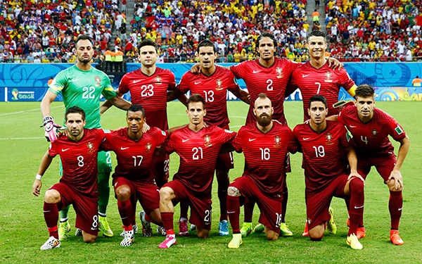 قصة مصورة : هدف برتغالي قاتل يشعل حسابات مجموعة الموت