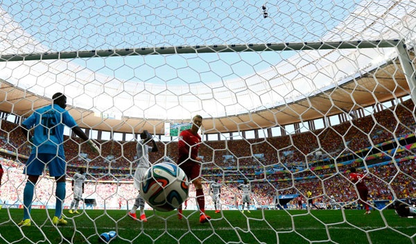 قصة مصورة: ألمانيا وأمريكا إلى دور الـ16.. والبرتغال وغانا تودعان