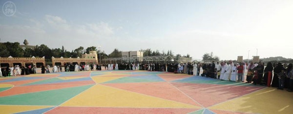 قصة مصورة: أكثر من 6 آلاف زائر يوميا يرتادون القرية التراثية في السودة