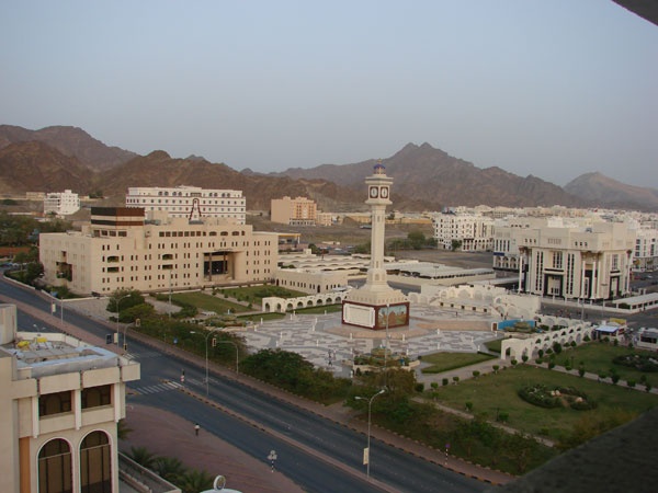 عمان تعلن تسجيل 44 حالة أنفلونزا خنازير.. ولا وجود لـ "كورونا"