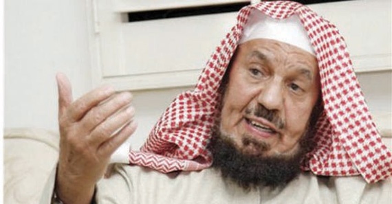 ابن منيع يدعو إلى زيادة أعضاء «كبار العلماء» إلى 100