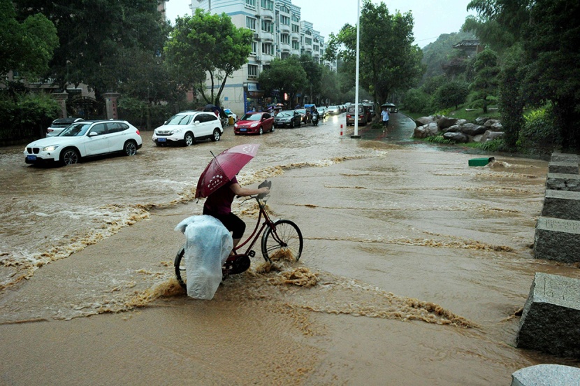 قصة مصورة : فيضانات الصين