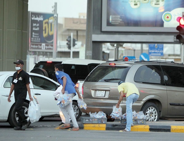 سقيا المارة .. الخير في الشباب