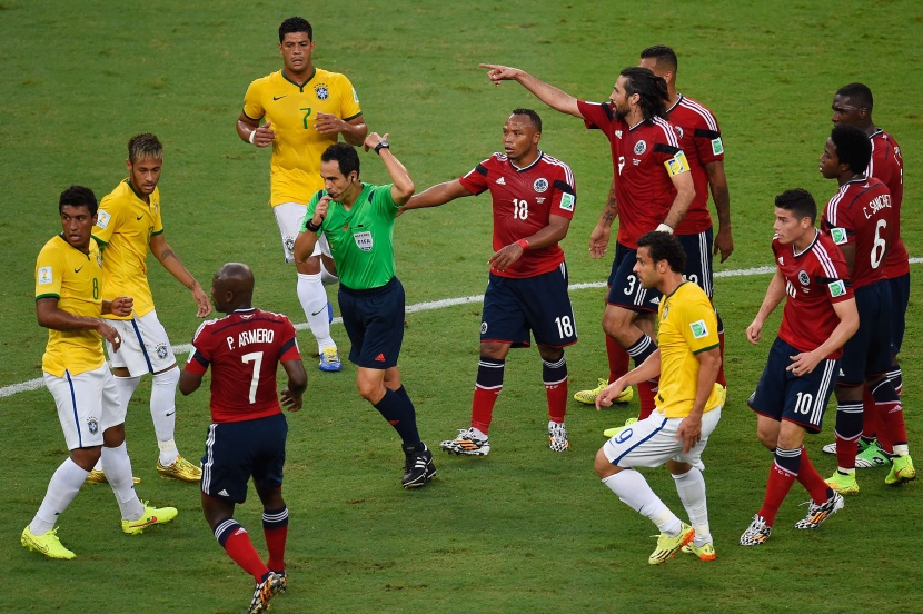 قصة مصورة :البرازيل تقهر كولومبيا بهدفين وتتأهل للدور قبل النهائي