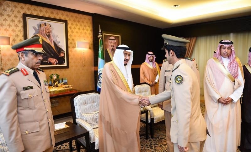 ولي العهد يستقبل قادة الكليات العسكرية بوزارة الدفاع والعشرة الأوائل من خريجي الكليات