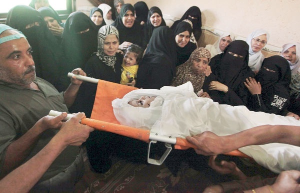 إسرائيل مستمرة في قصف غزة وأوباما يعرض الوساطة على نتنياهو