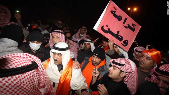المعارضة الكويتية تندد بتهديد الحكومة بسحب الجنسيات