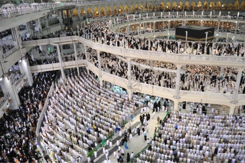 قصة مصورة : صحن المطاف من 48 ألف إلى 105 آلاف طائف في الساعة