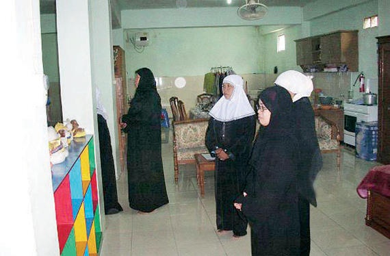 استقدام الخليجيين للخادمات عن طريق البحرين قانوني ومنخفض التكلفة