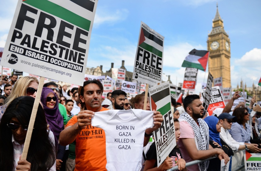 عشرة آلاف متظاهر على الاقل في لندن دعما للفلسطينيين