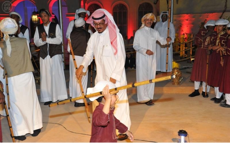 الفرق الشعبية تبدأ عروضها في مسابقة الطائف سما