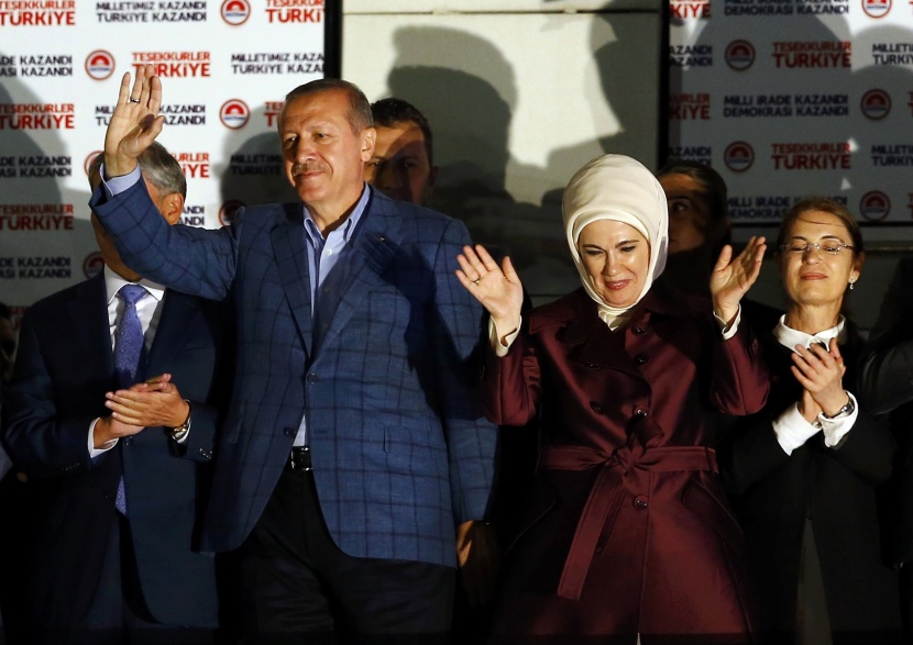 قصة مصورة : أردوغان يشكر أنصاره ويعلن بداية عهد جديد