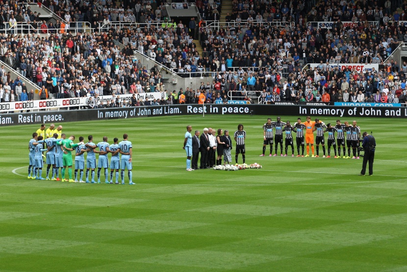 السيتي يبدأ الدفاع عن لقب الدوري الإنجليزي بفوز عصيب على نيوكاسل