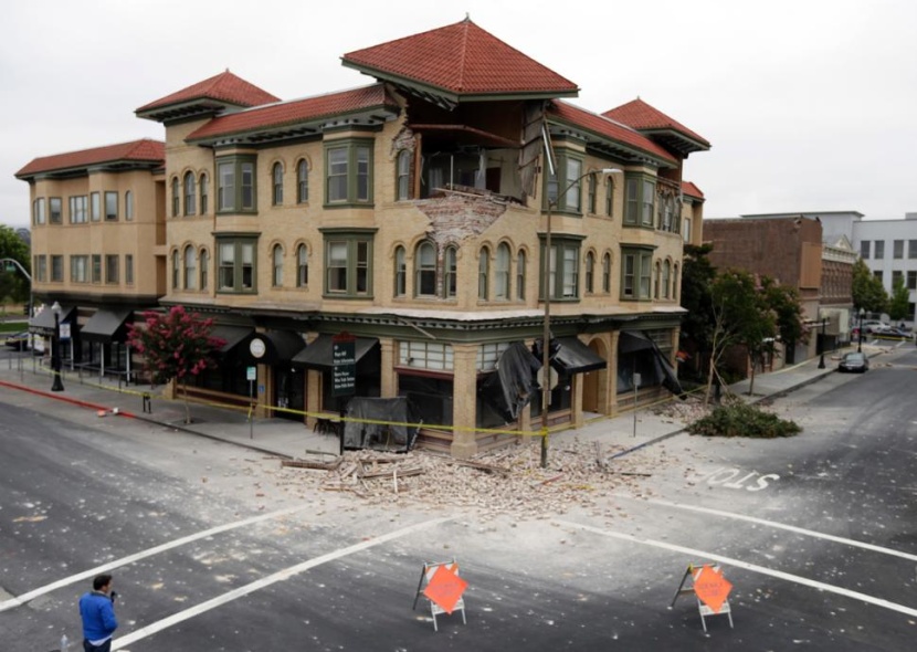 زلزال بقوة ست درجات يضرب كاليفورنيا