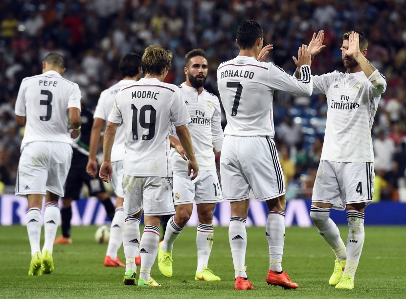 قصة مصورة : بنزيمة ورونالدو يقودان ريال مدريد للفوز على قرطبة في الدوري الأسباني