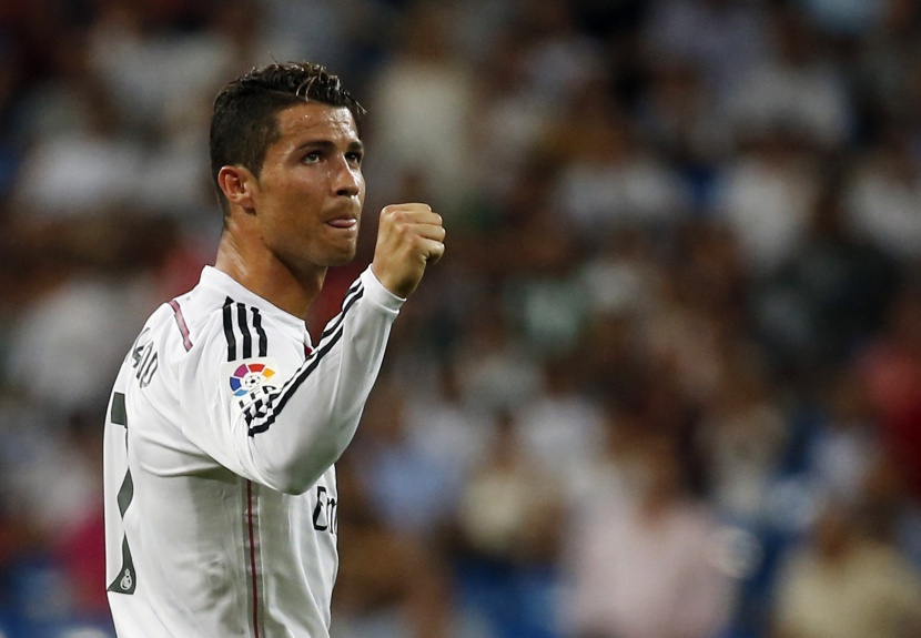 قصة مصورة : بنزيمة ورونالدو يقودان ريال مدريد للفوز على قرطبة في الدوري الأسباني