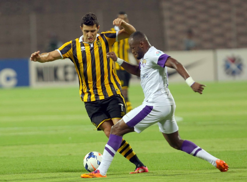 قصة مصورة :  الهلال و العين وجهاً لوجه في نصف النهائي