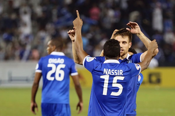 قصة مصورة :  الهلال و العين وجهاً لوجه في نصف النهائي