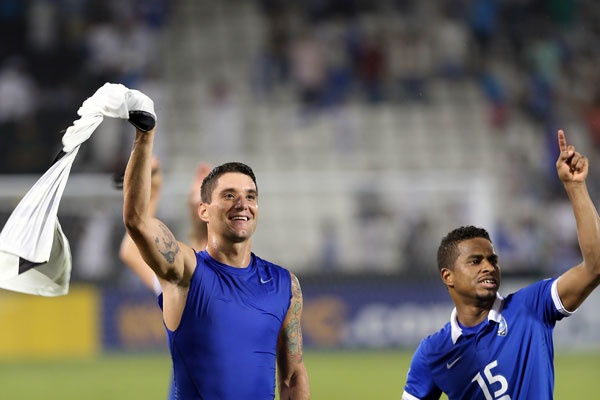 قصة مصورة :  الهلال و العين وجهاً لوجه في نصف النهائي