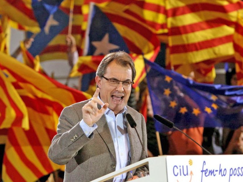 رئيس حكومة كتالونيا يعتزم إصدار مرسوم لإجراء استفتاء للإنفصال عن أسبانيا