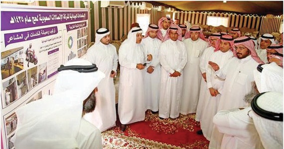 محافظ هيئة الاتصالات يقف على جاهزية STC لتقديم خدماتها لضيوف الرحمن