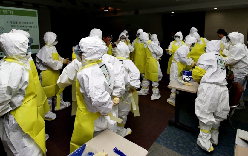 الاتحاد الأوروبي سيخصص مليار يورو لمكافحة الإيبولا