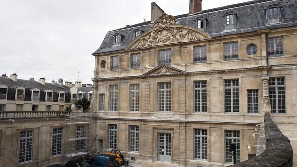 أولاند يفتتح متحف بيكاسو في باريس