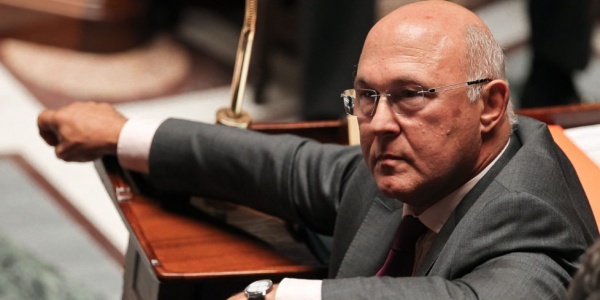 وزير المالية الفرنسي: روسيا لم تف بعد بشروط تسليمها سفينة حربية