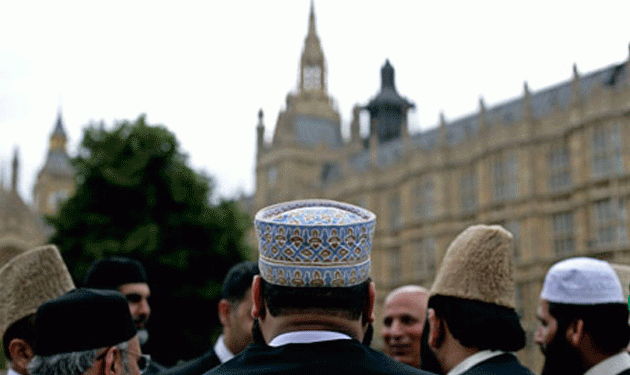 مسلمو بريطانيا قلقون من احتمال تعرضهم لمضايقات بعد قانون مكافحة الإرهاب