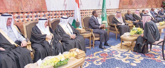 الأمير سلمان يعقد جلسة مباحثات رسمية مع الحسن واتارا