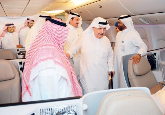 وصول طائرة «الخطوط السعودية» الجديدة بوينج 777-300 ER